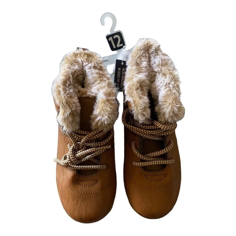 NWT-OSHKOSH-FUR LINED BOOTS-SIZE 12